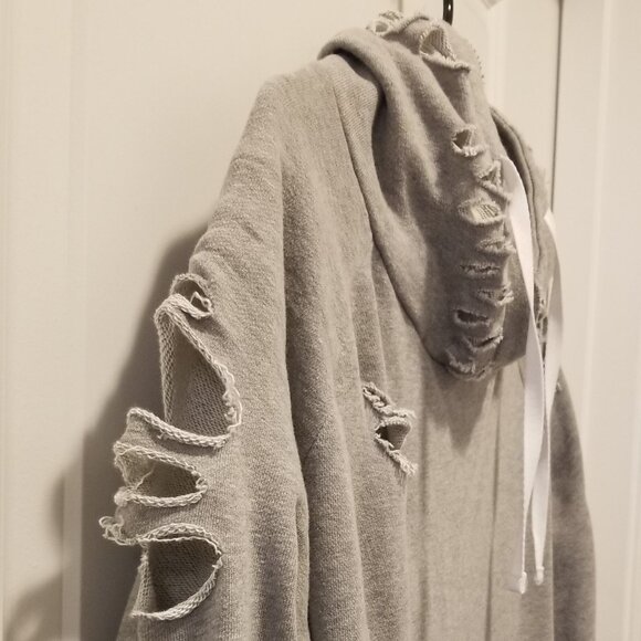 LIKE NEW Women's Chelsea DeBoer XS Distressed Hoodie - Picture 9 of 16